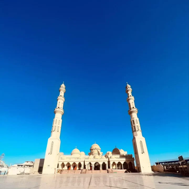 Prehliadka mesta Hurghada, nákupy (16)