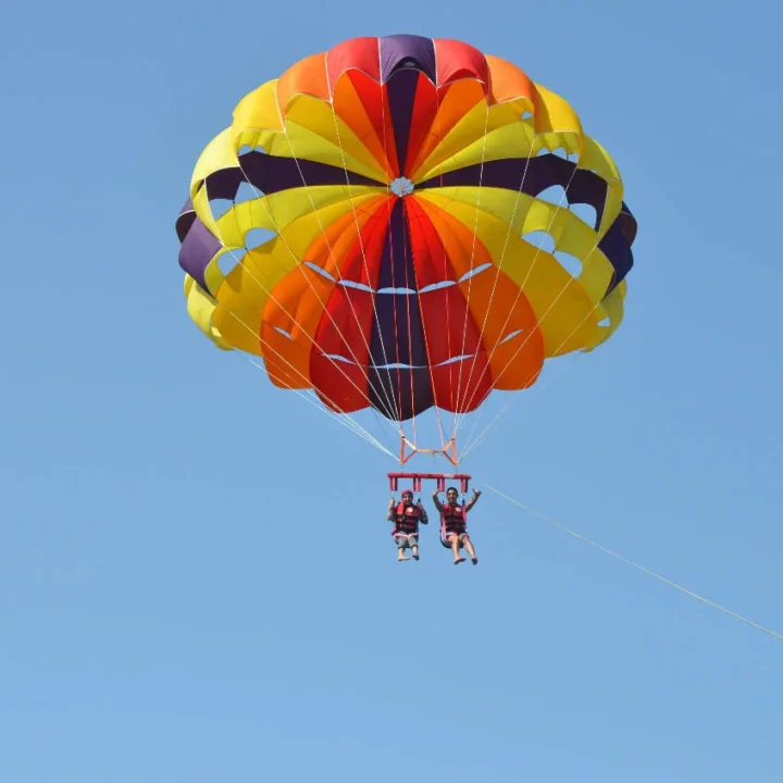 Parasailing (15)