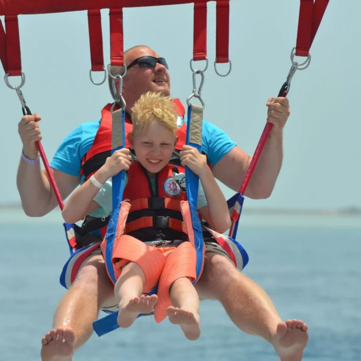 Parasailing (5)